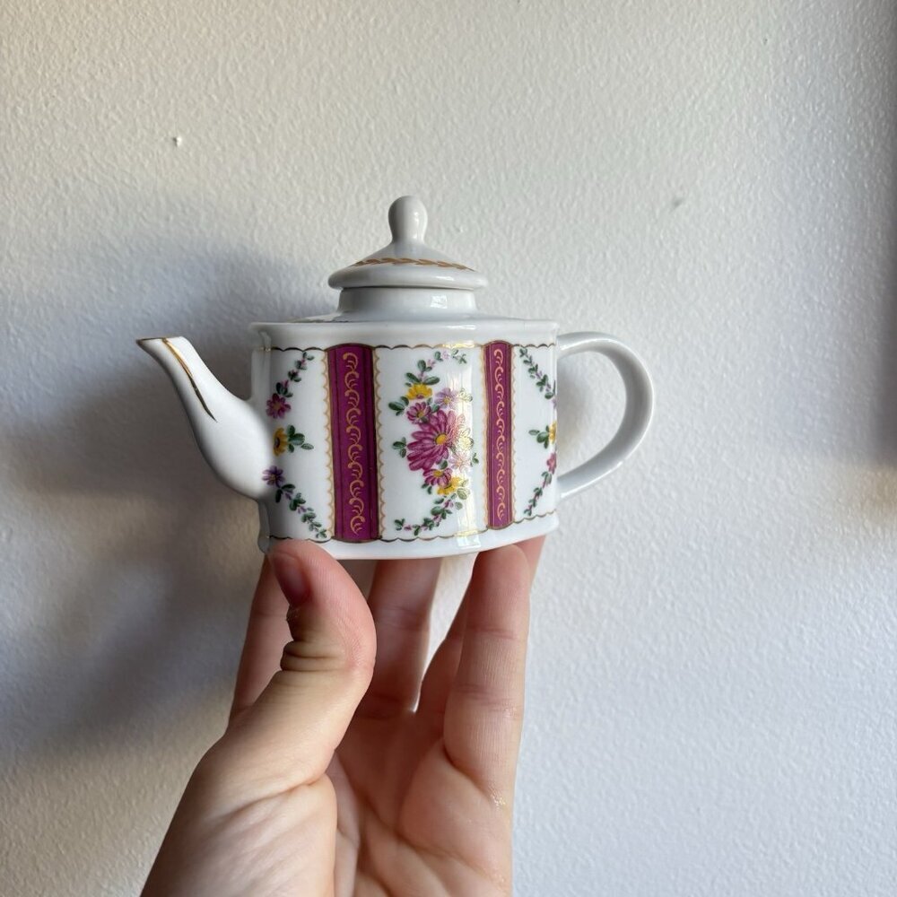 Vintage Bone‎ China Small White Pink Floral Tea Pot Gold Strips Doll